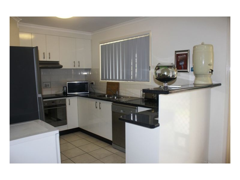 98 Nissen Street, Urraween QLD 4655
