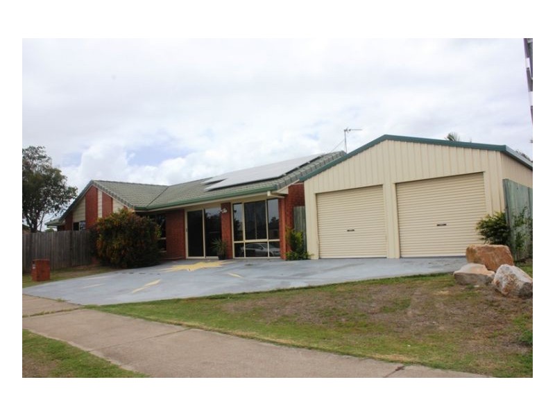 98 Nissen Street, Urraween QLD 4655