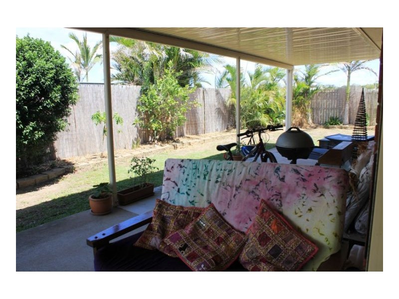 98 Nissen Street, Urraween QLD 4655
