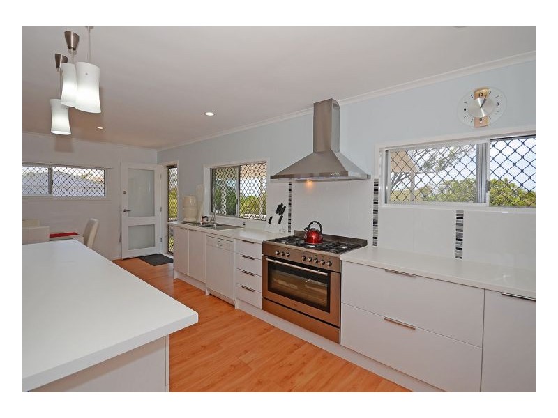 17 Aplin Street, Point Vernon QLD 4655