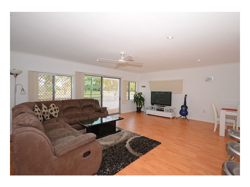 17 Aplin Street, Point Vernon QLD 4655