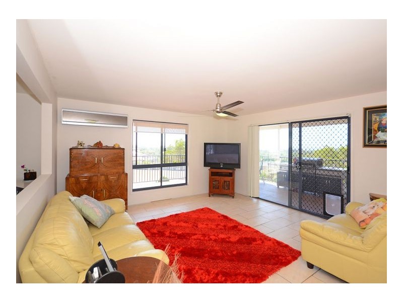 6 Deeds Crt, Dundowran Beach QLD 4655