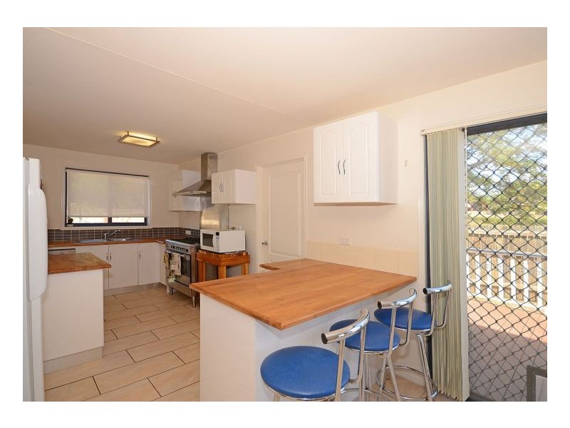 6 Deeds Crt, Dundowran Beach QLD 4655