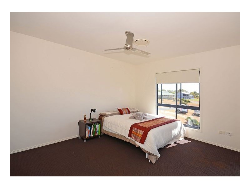 6 Deeds Crt, Dundowran Beach QLD 4655