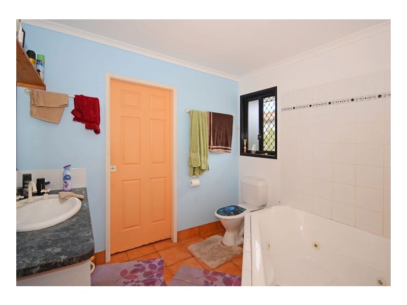 14 Aqualine Drive, Point Vernon QLD 4655