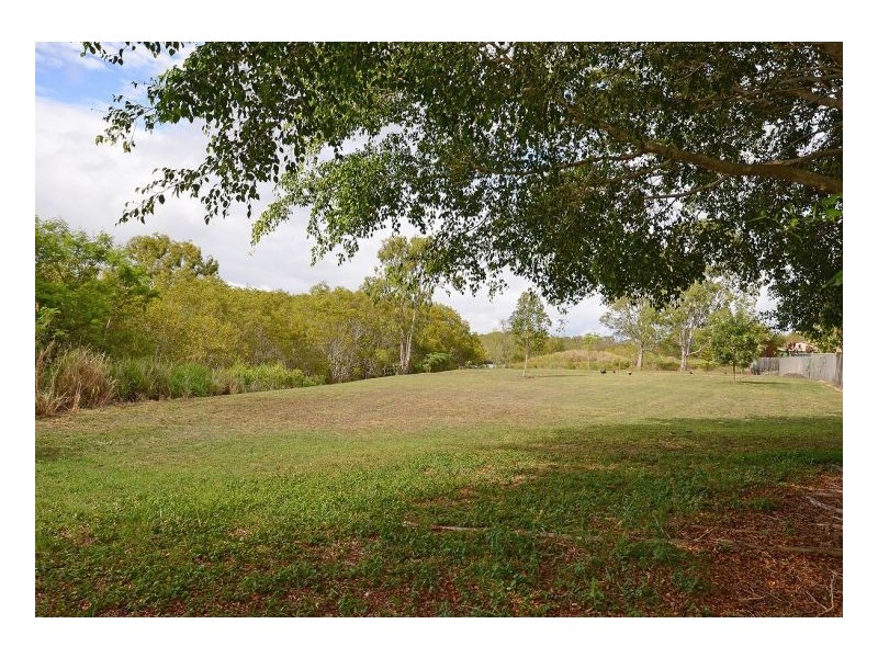 14 Aqualine Drive, Point Vernon QLD 4655