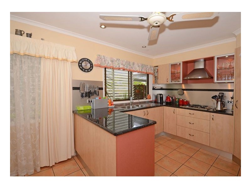 18 Byron Street, Scarness QLD 4655