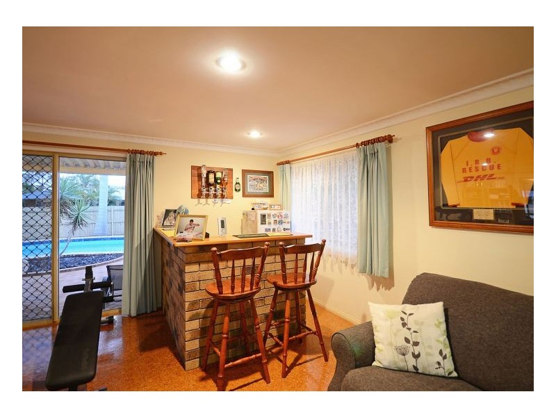 7 Bergin Court, Torquay QLD 4655