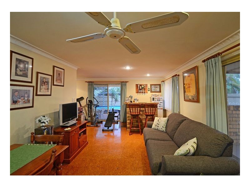 7 Bergin Court, Torquay QLD 4655