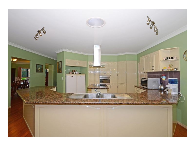 21 Rosedale Drive, Wondunna QLD 4655