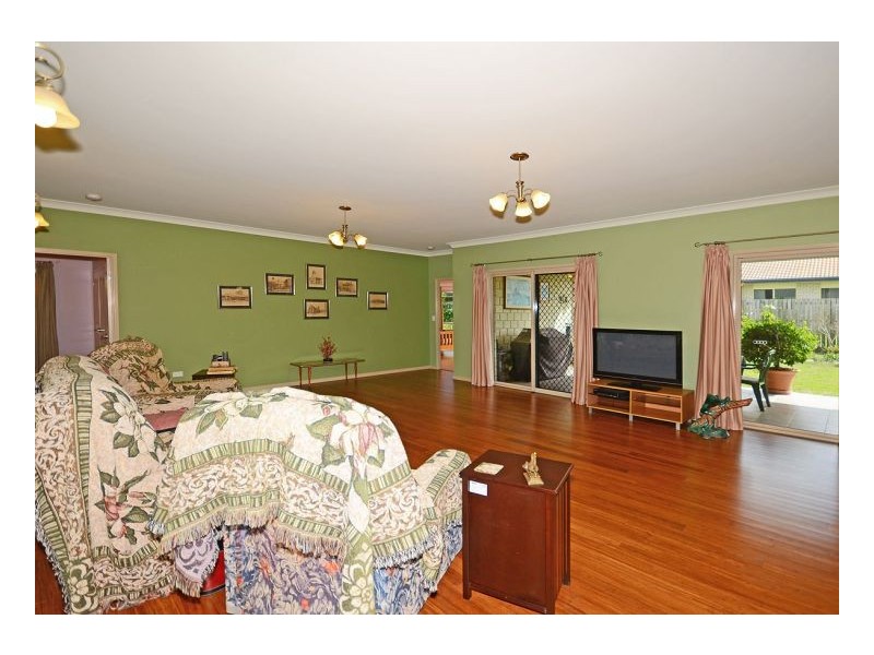 21 Rosedale Drive, Wondunna QLD 4655