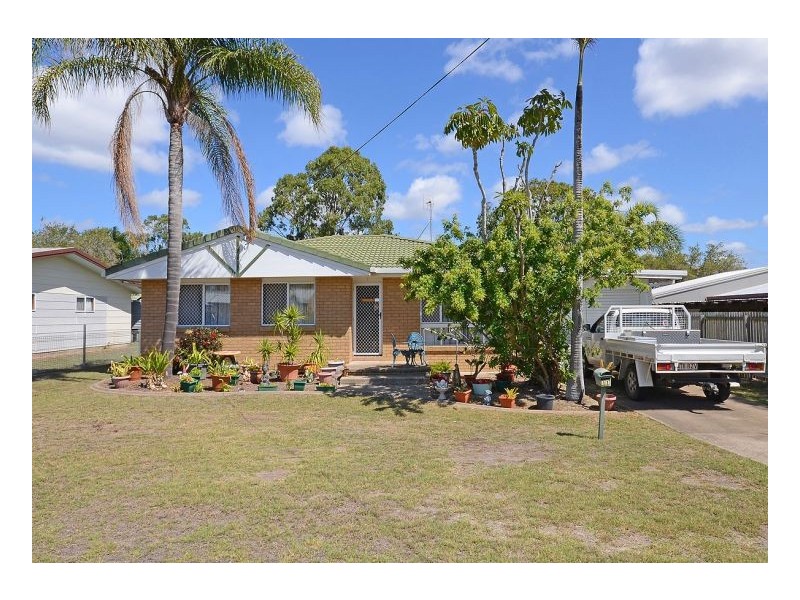 11 White Street, Point Vernon QLD 4655