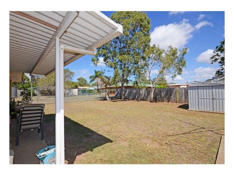 11 White Street, Point Vernon QLD 4655