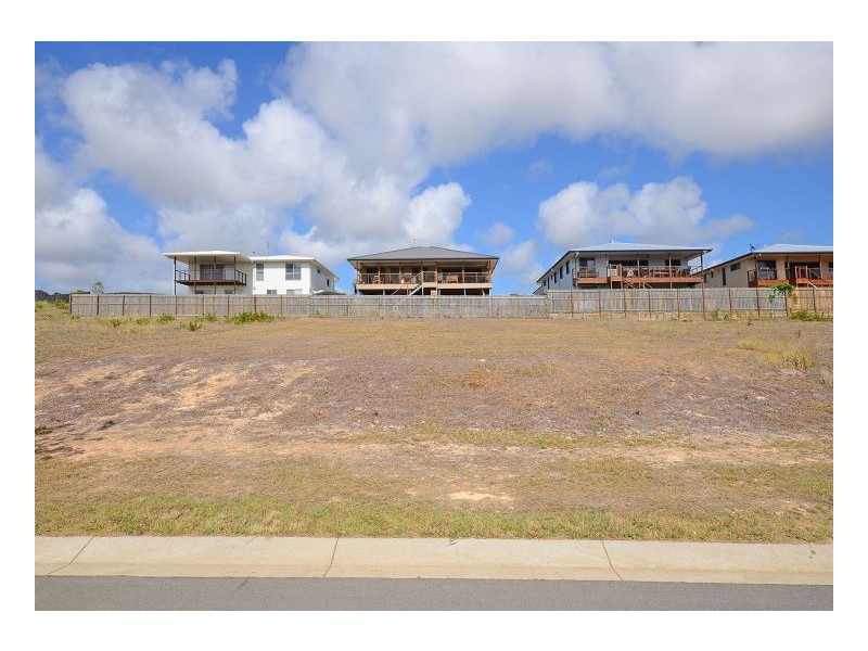 9 Steel Street, Nikenbah QLD 4655