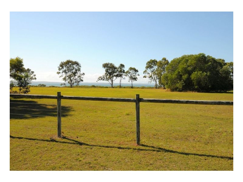 71 Barallen Close, Booral QLD 4655
