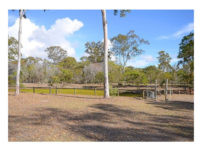 71 Barallen Close, Booral QLD 4655