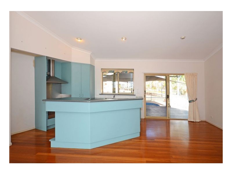 71 Barallen Close, Booral QLD 4655