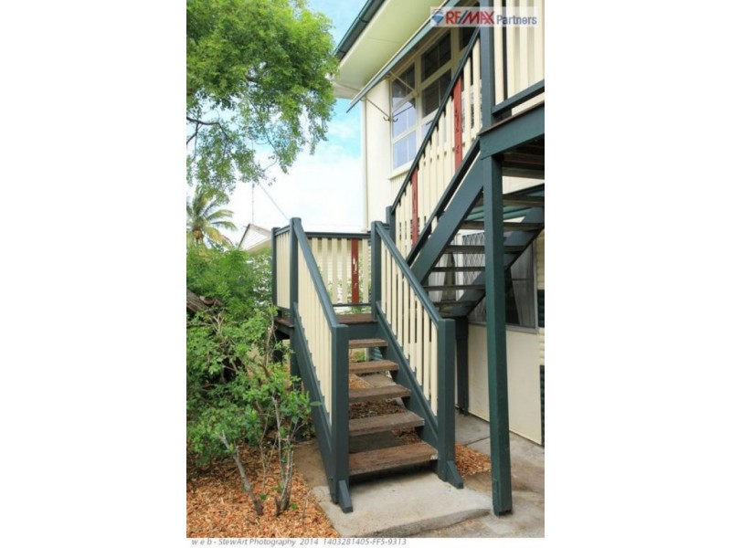 19 Ocean Street, Torquay QLD 4655