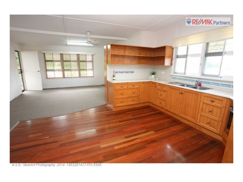 19 Ocean Street, Torquay QLD 4655