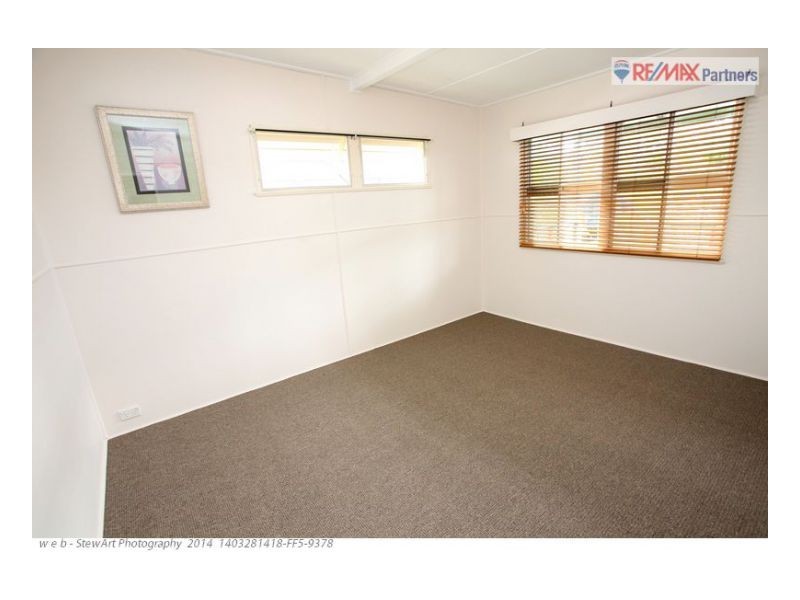 19 Ocean Street, Torquay QLD 4655
