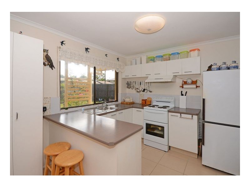 19 White Street, Point Vernon QLD 4655