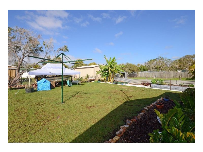 19 White Street, Point Vernon QLD 4655