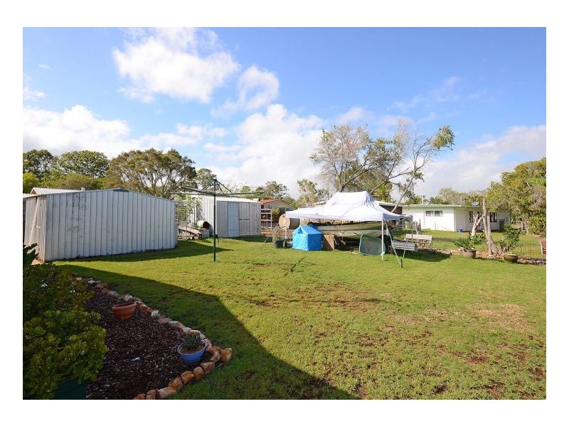 19 White Street, Point Vernon QLD 4655