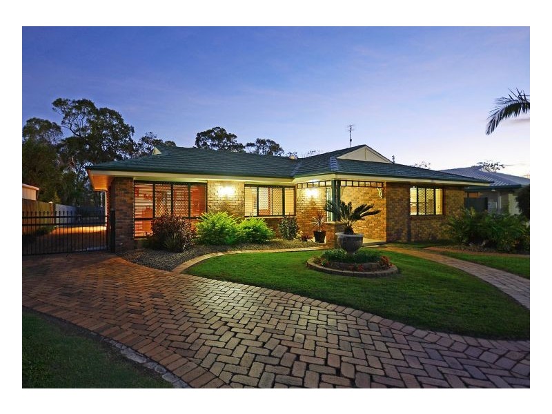 4 Bergin Court, Torquay QLD 4655