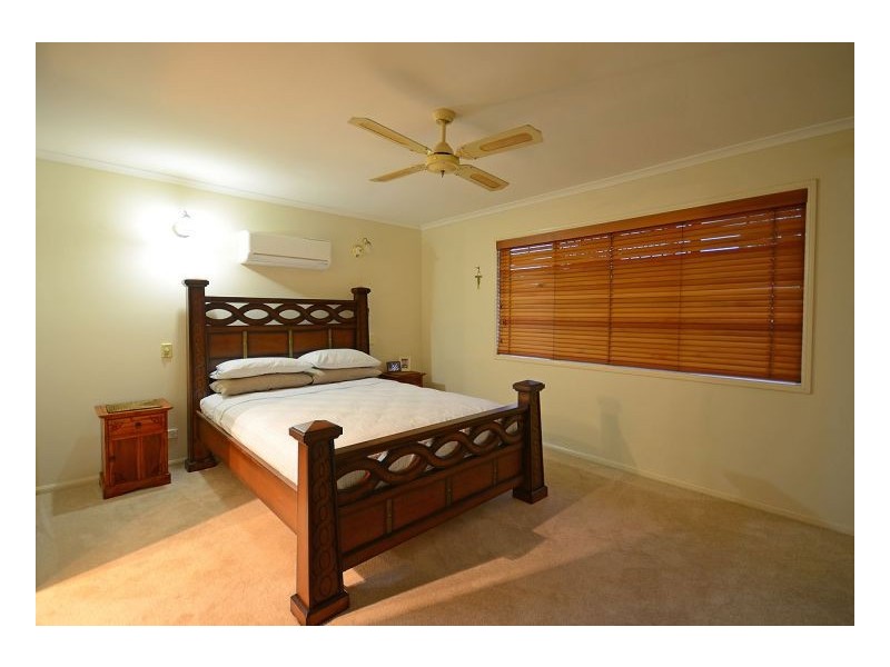 4 Bergin Court, Torquay QLD 4655