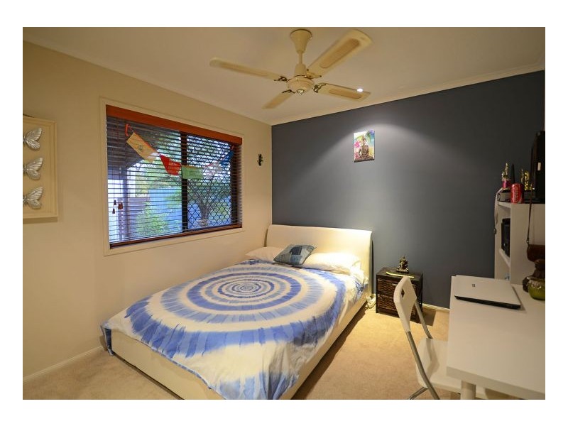 4 Bergin Court, Torquay QLD 4655