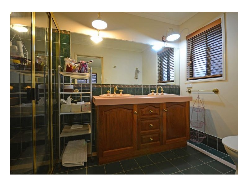 4 Bergin Court, Torquay QLD 4655
