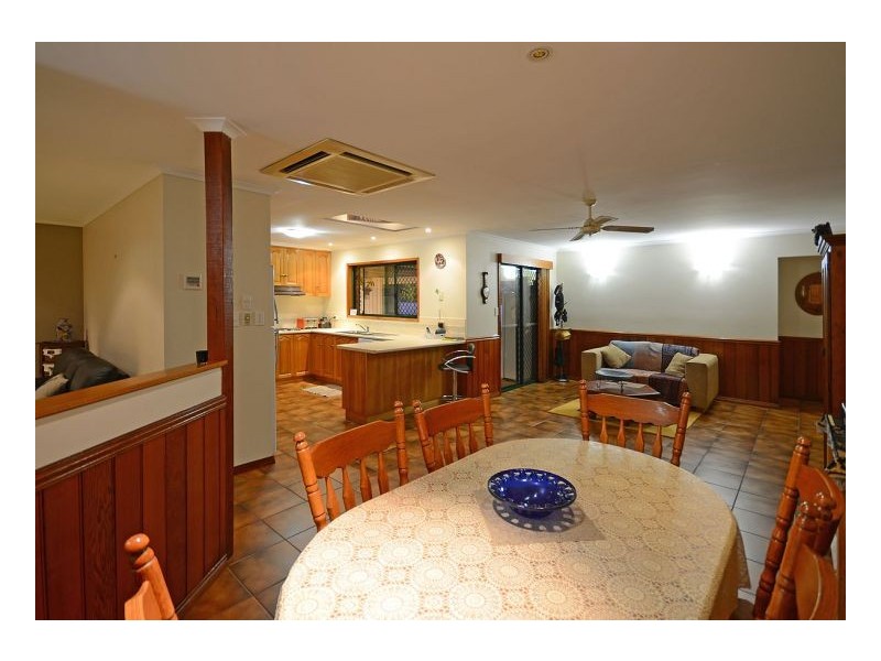 4 Bergin Court, Torquay QLD 4655