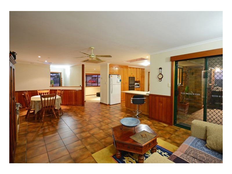 4 Bergin Court, Torquay QLD 4655