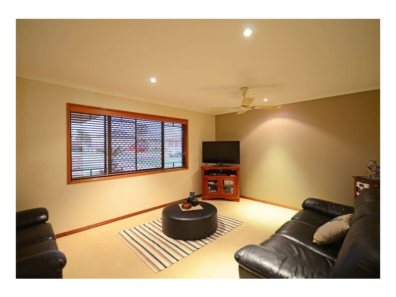 4 Bergin Court, Torquay QLD 4655