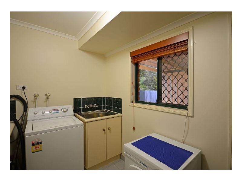 4 Bergin Court, Torquay QLD 4655