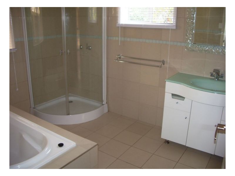 23 Bruce Street, Torquay QLD 4655