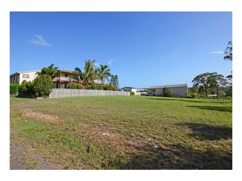 105 Pacific Drive, Booral QLD 4655