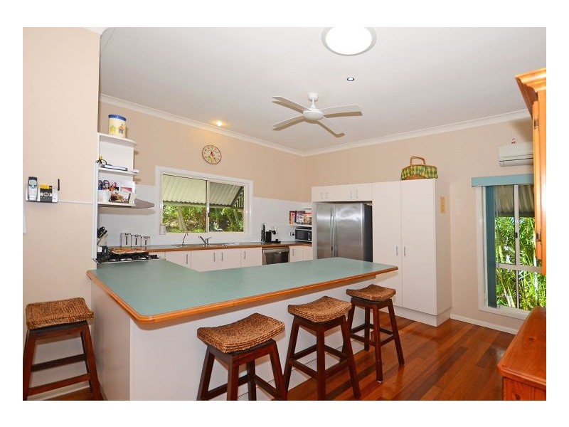 17 Windsor Way, Urraween QLD 4655