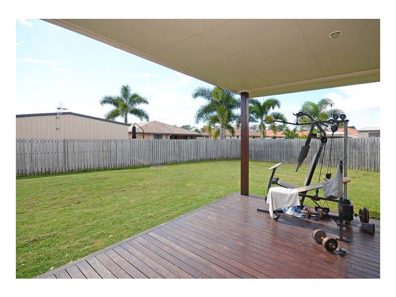 13 Pembridge Cct, Urraween QLD 4655
