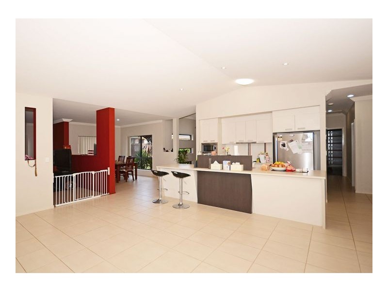 13 Pembridge Cct, Urraween QLD 4655