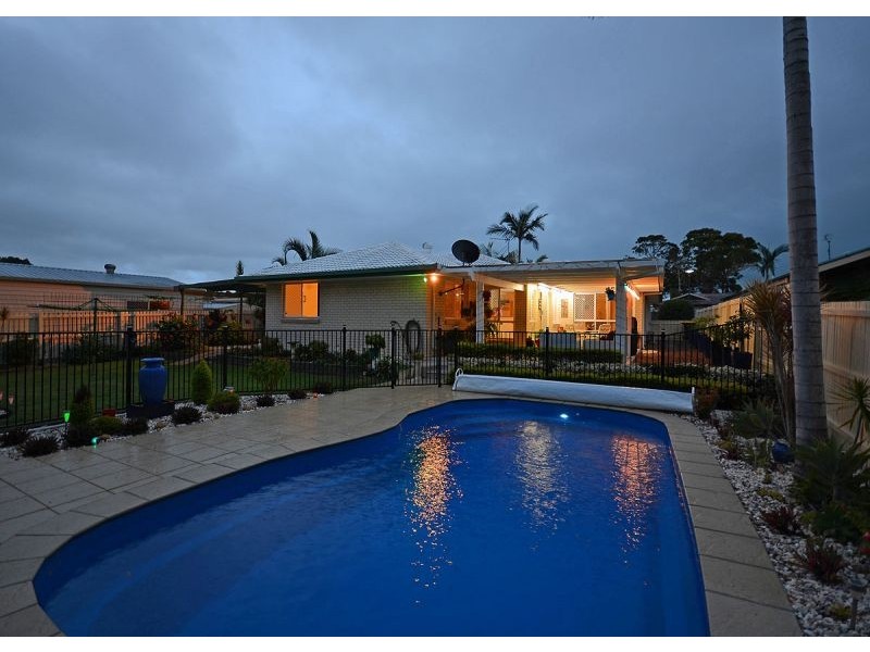 6 Bergin Court, Torquay QLD 4655