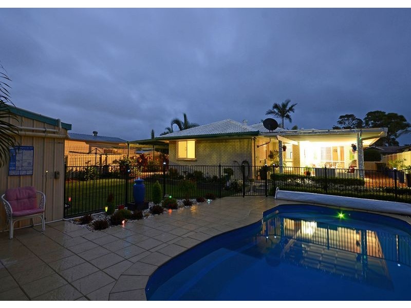 6 Bergin Court, Torquay QLD 4655