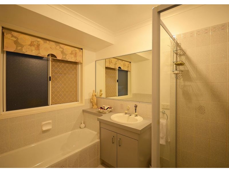 6 Bergin Court, Torquay QLD 4655