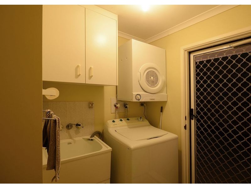 6 Bergin Court, Torquay QLD 4655