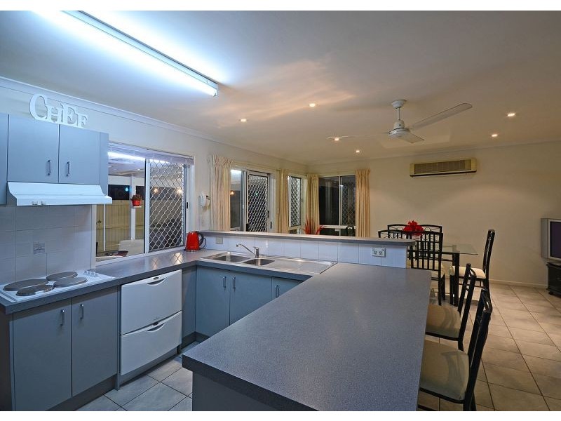 6 Bergin Court, Torquay QLD 4655