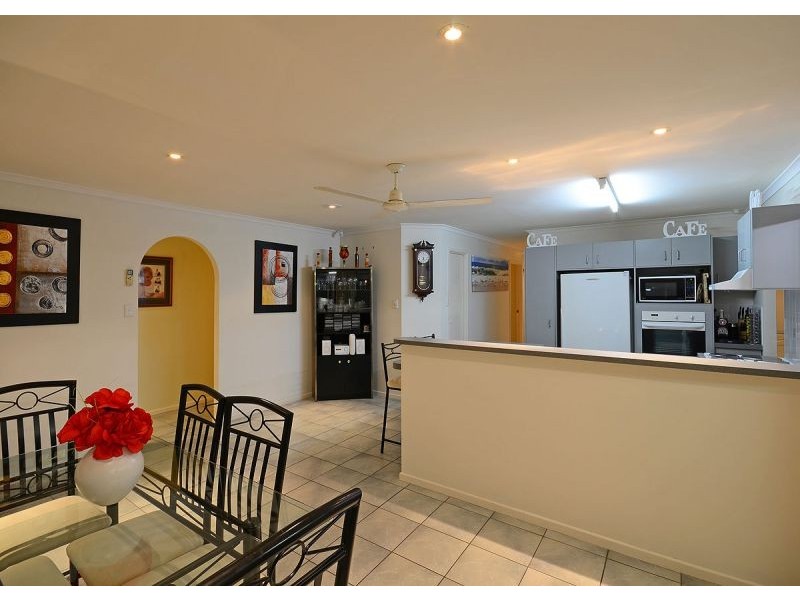6 Bergin Court, Torquay QLD 4655