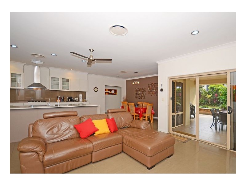 26 Parraweena Court, Point Vernon QLD 4655