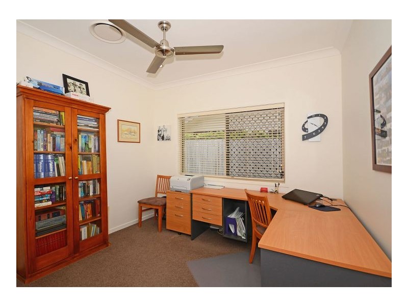 26 Parraweena Court, Point Vernon QLD 4655
