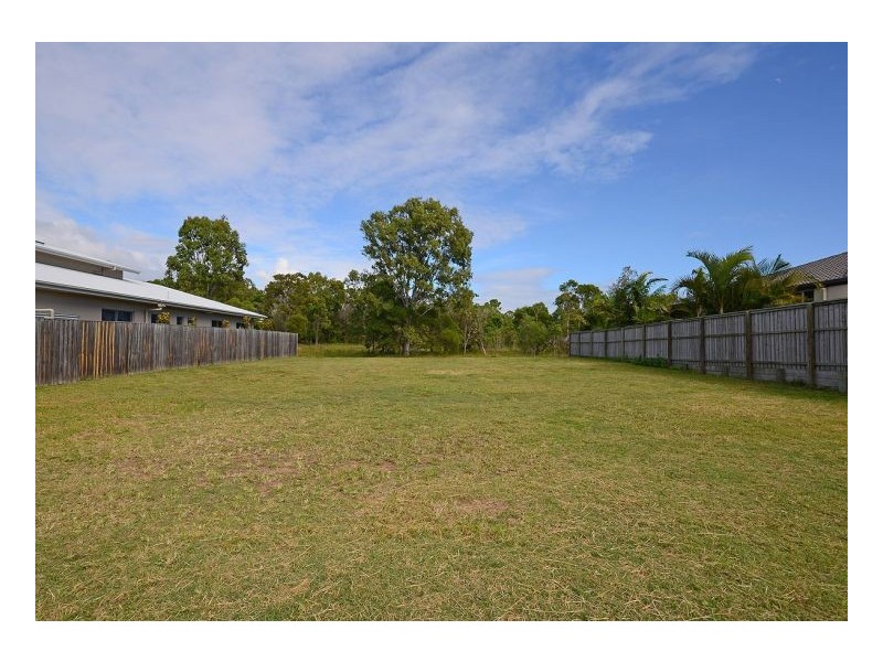 7 Seahaven Circuit, Pialba QLD 4655