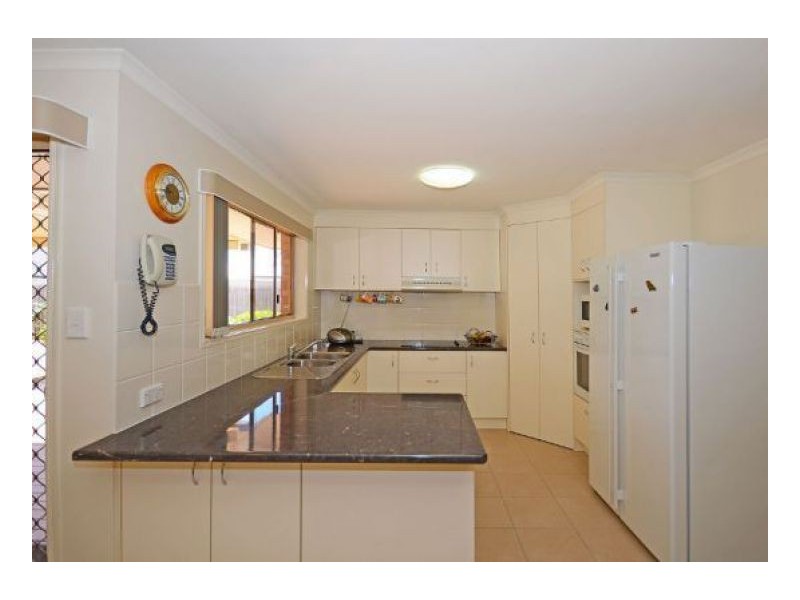 1 Pembridge Cct, Urraween QLD 4655